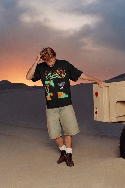 CAMISETA -  GUNS FLOWER